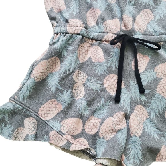 Juicy Couture romper womens size small Gray color Pineapple print ruffle details - Picture 9 of 12